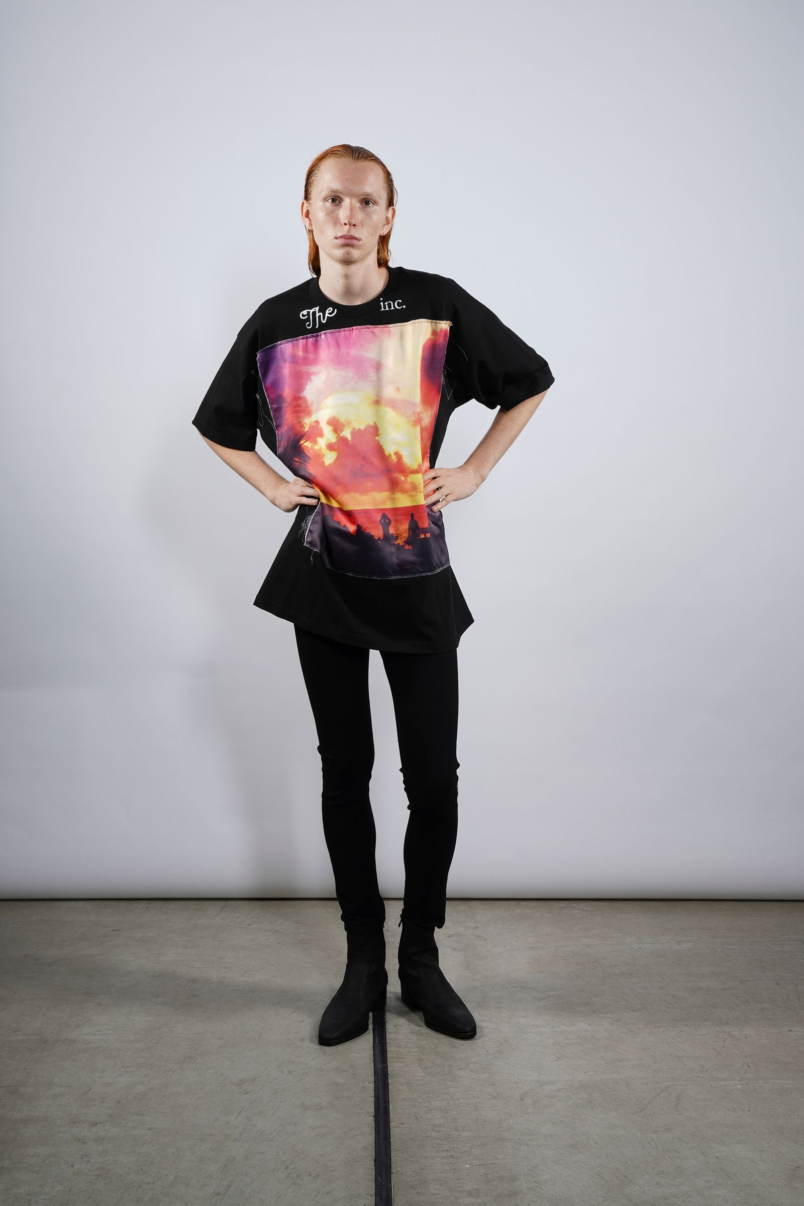 THE ENTROPICAL プリント半袖Tシャツ ブラック