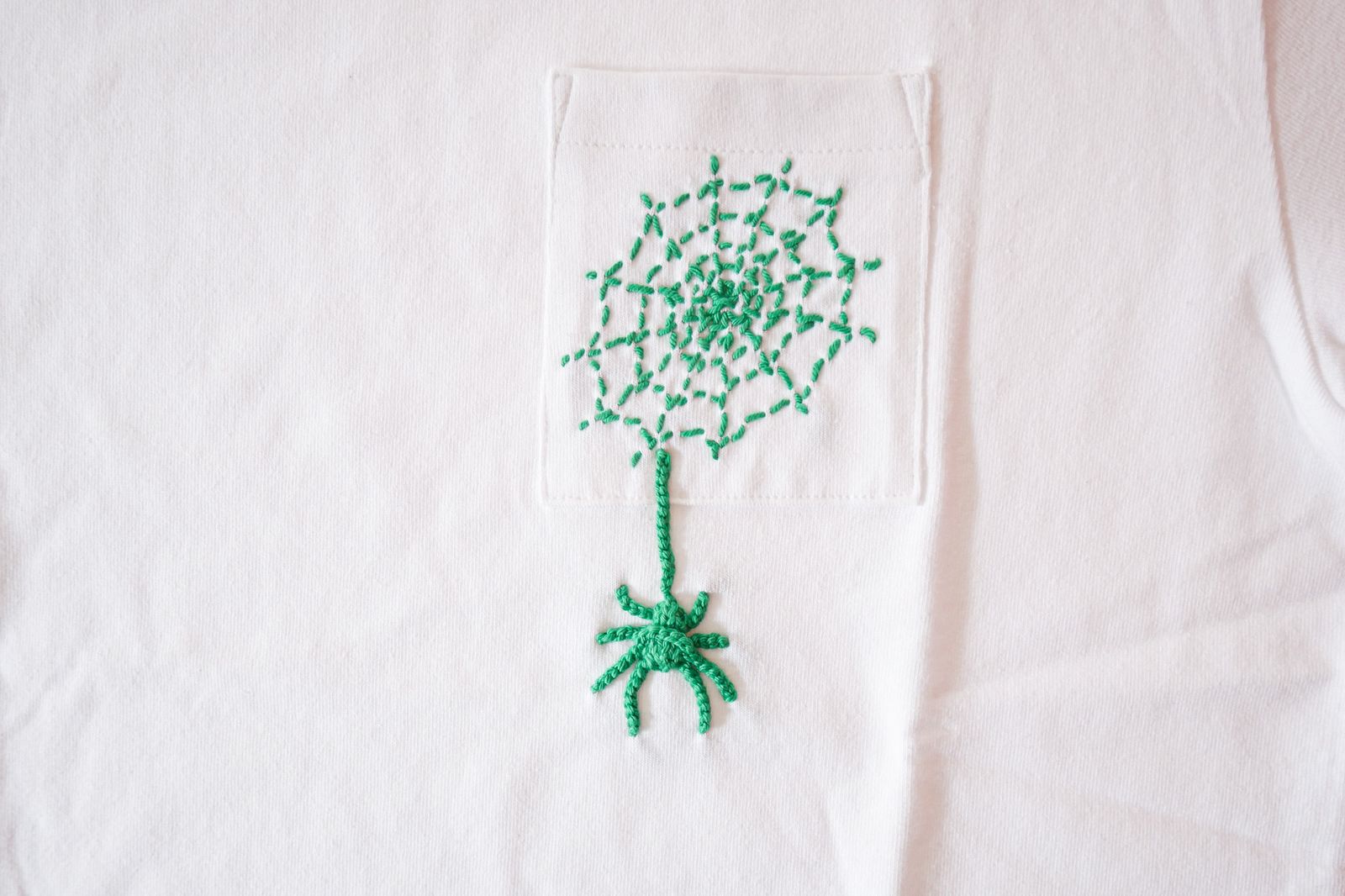 スパイダー ハンド刺繍 半袖 Tシャツ ホワイト