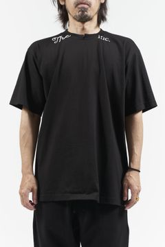 THE STAMPED プリント 半袖Tシャツ ブラック