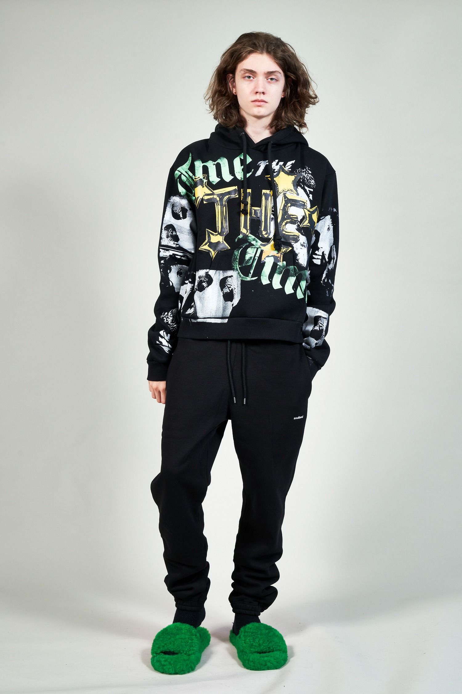 "TEST HOODY" グラフィックプリントパーカー ブラック (one and only)