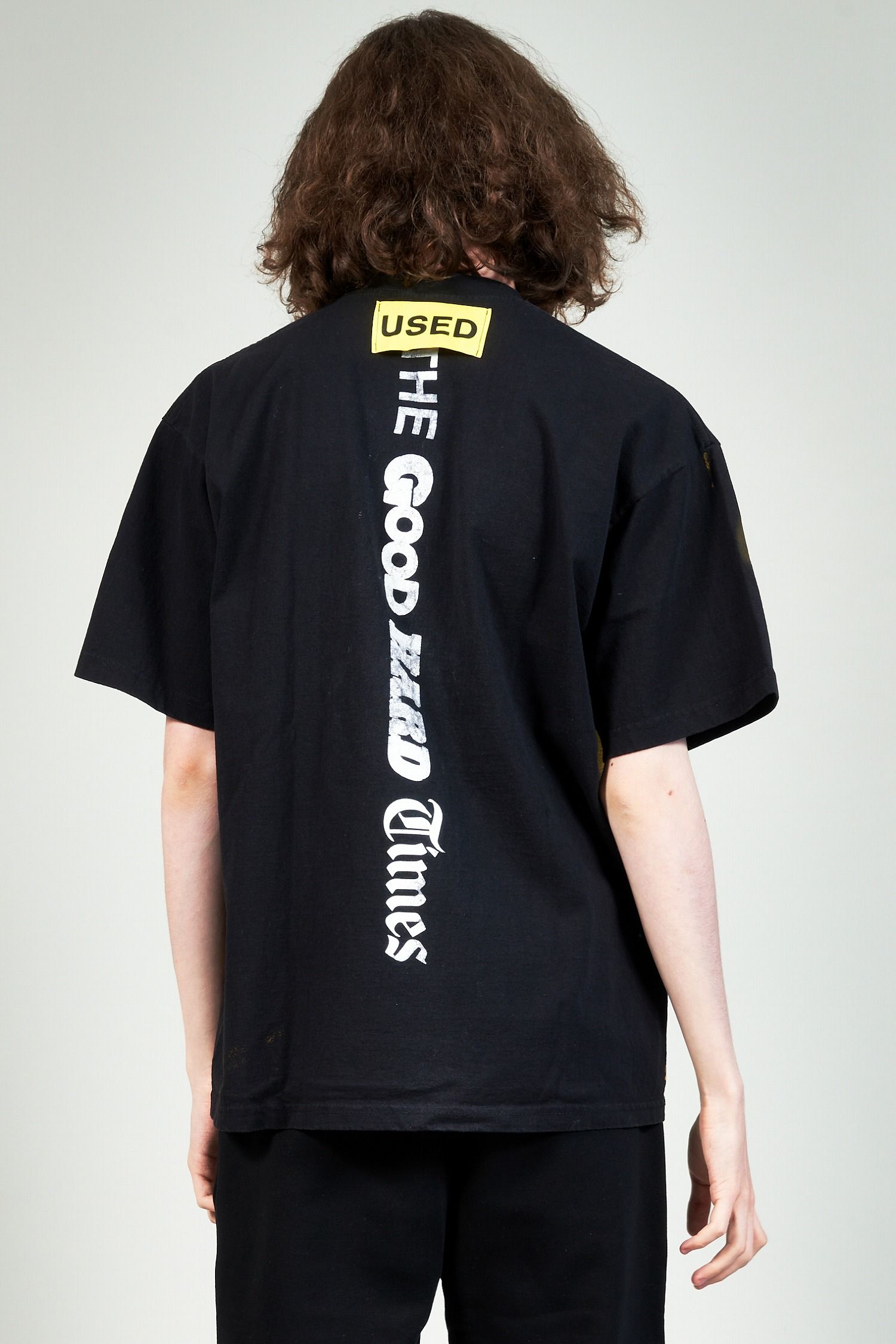 "TEST T" グラフィックプリント 半袖Tシャツ ブラック×イエロー (one and only)