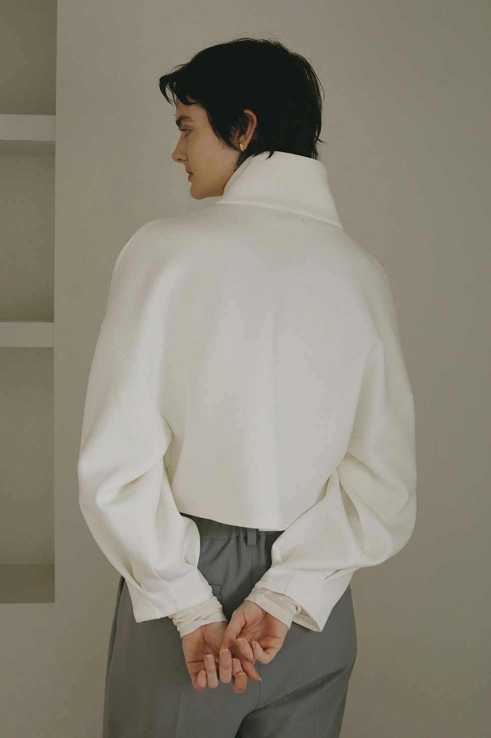 アレンジメント タック オーバー トップス ホワイト ARRANGEMENT TUCK OVER TOPS WHITE