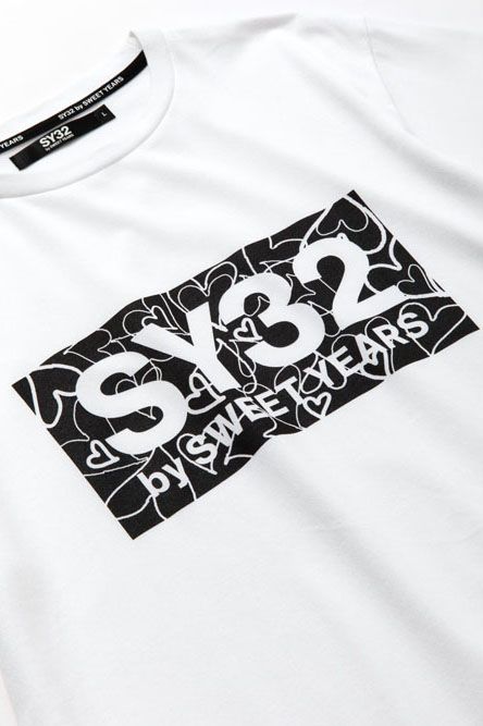 HEARTボックスロゴTシャツ ホワイト×ブラック