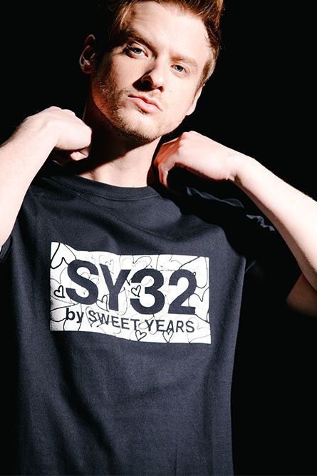 HEARTボックスロゴTシャツ ブラック×ホワイト