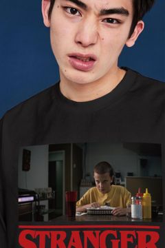little sunny bite × Stranger Things コラボ プリント長袖Tシャツ ブラック