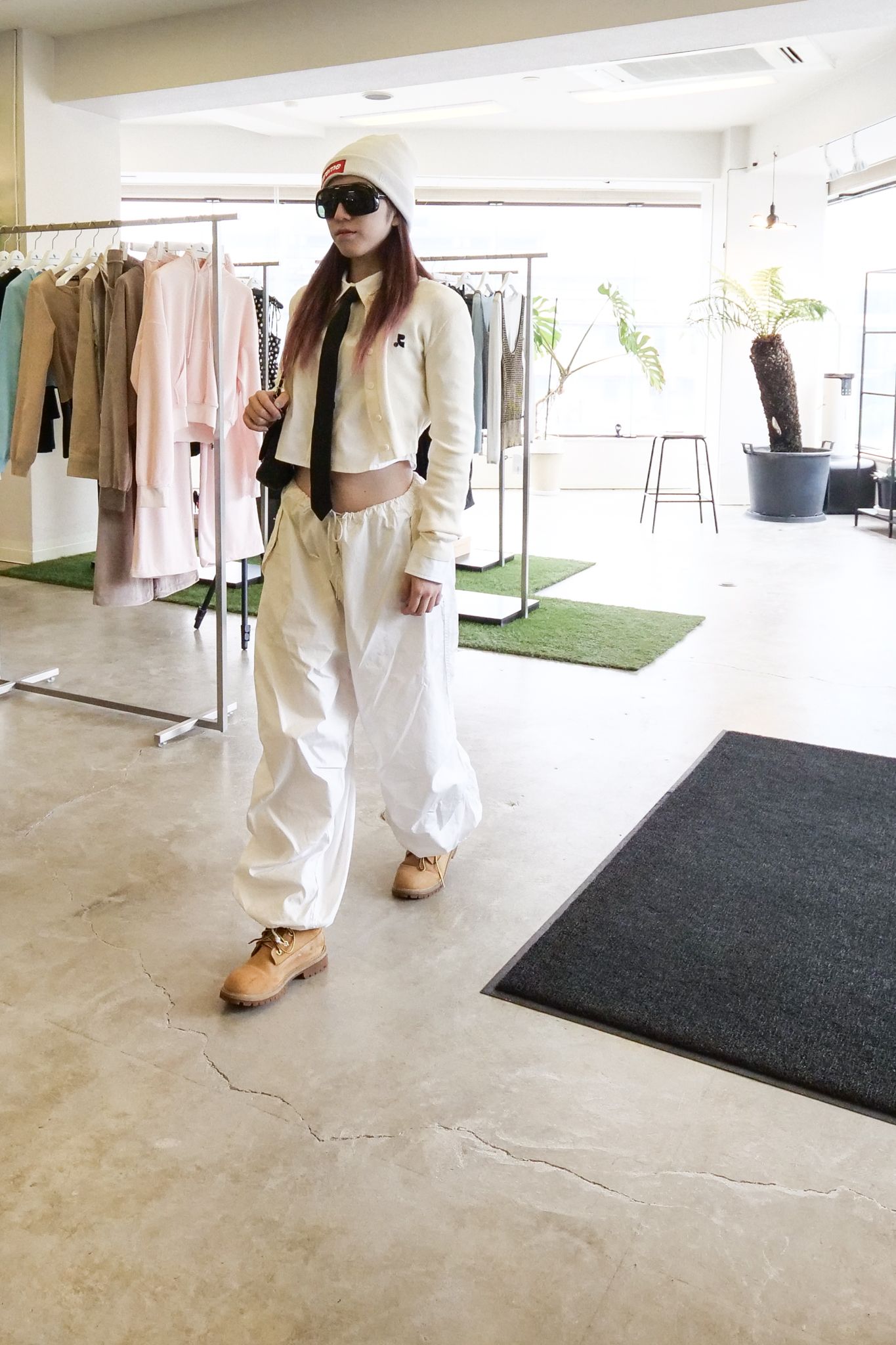 【REST&RECREATION】 CROPPED CARDIGAN-IVORY