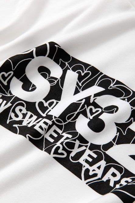 HEARTボックスロゴTシャツ ホワイト×ブラック