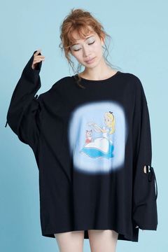Disney × little sunny bite コラボ アリス・イン・ワンダーランド プリント長袖Tシャツ ブラック