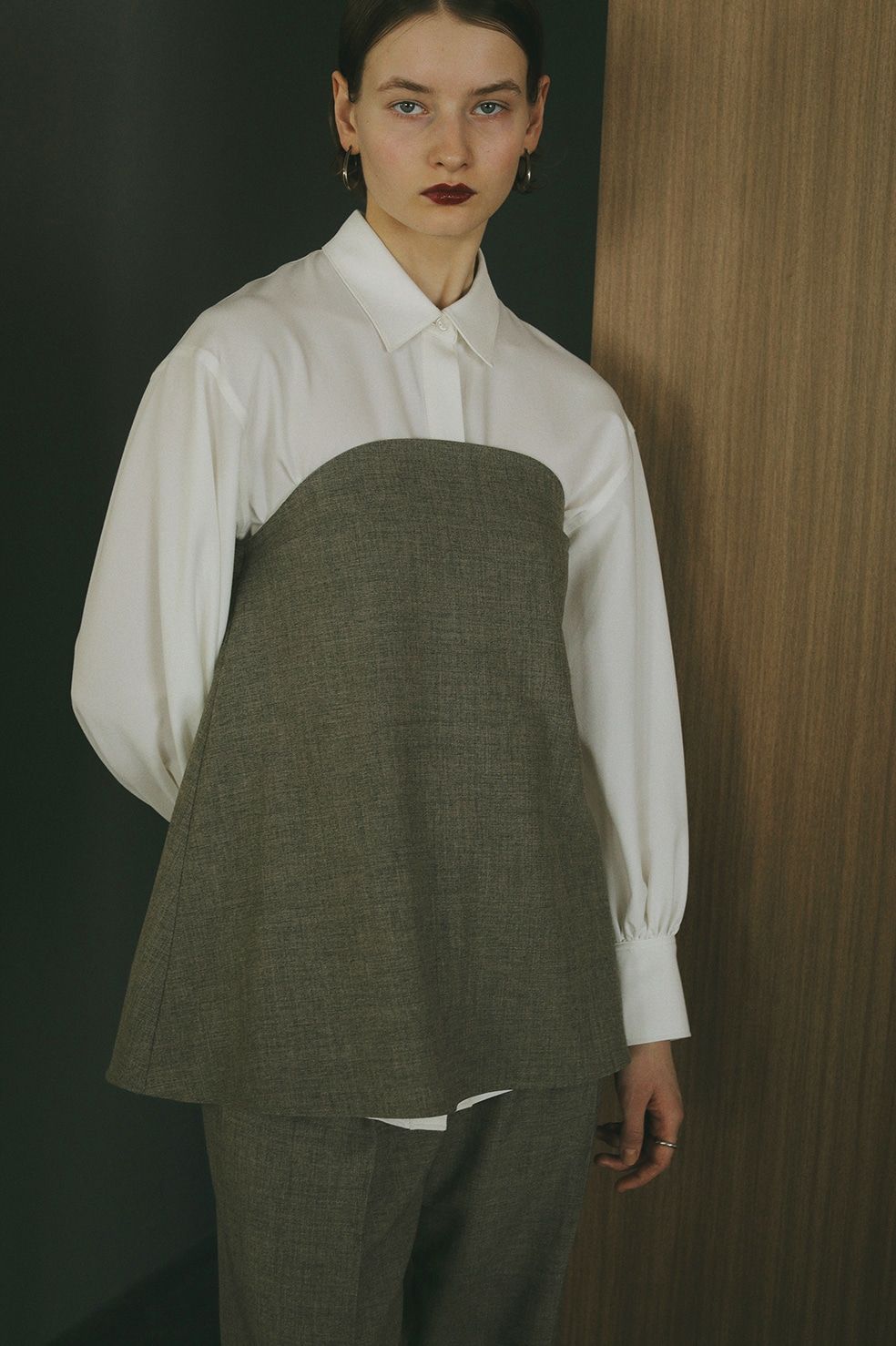 MANOF - ビスチェ セット シャツ ベージュ BUSITER SET SHIRTS