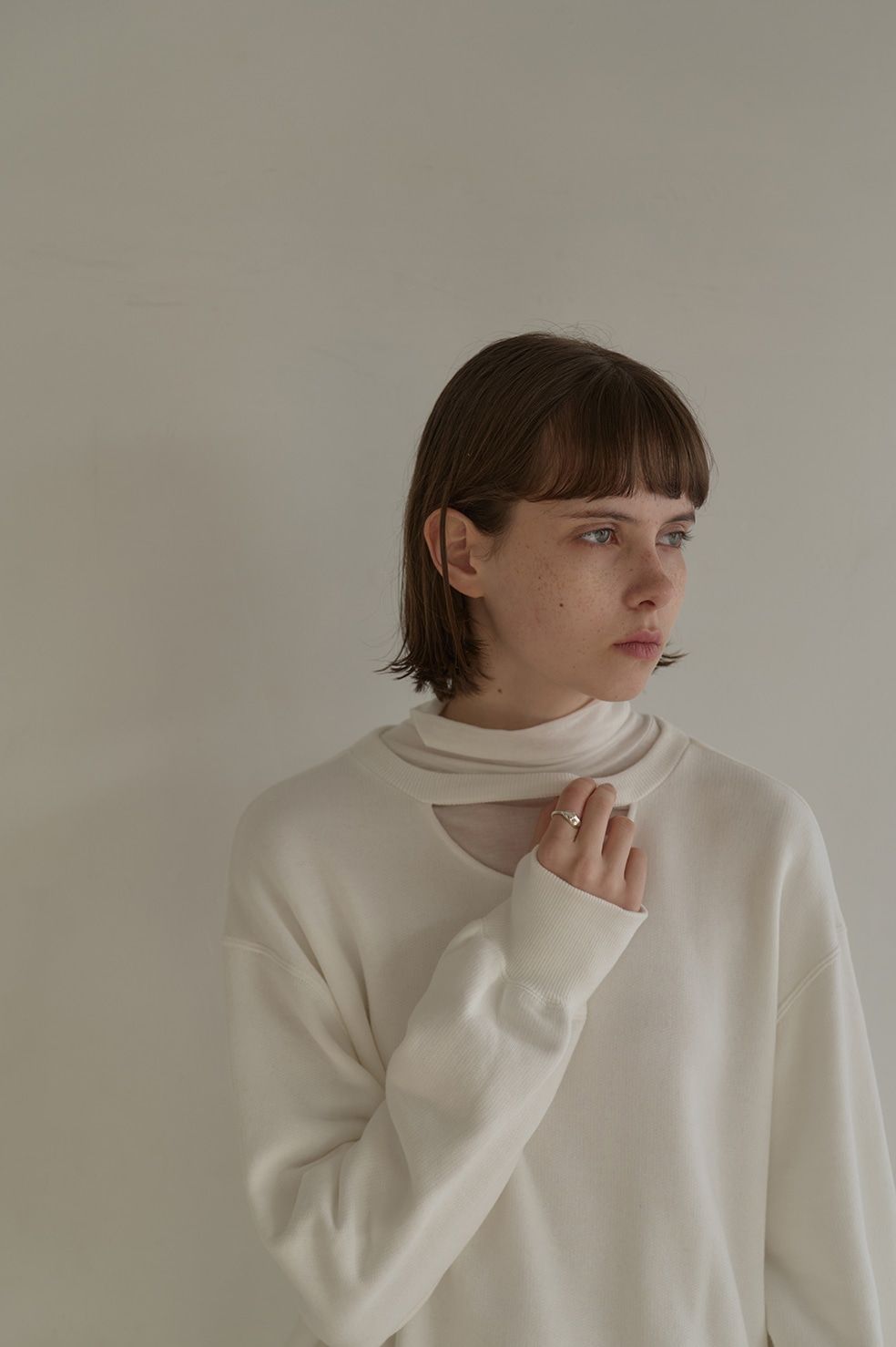 MANOF(マノフ) MOON SLASH NECK SWEAT - COLDBECK ONLINE