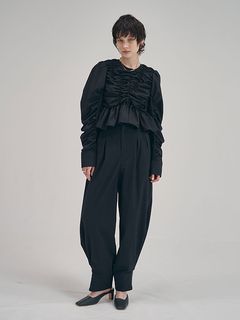 ヘムタックスクイーズパンツ ブラック