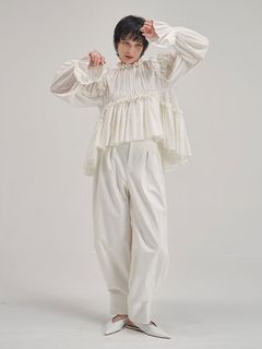ヘムタックスクイーズパンツ ホワイト