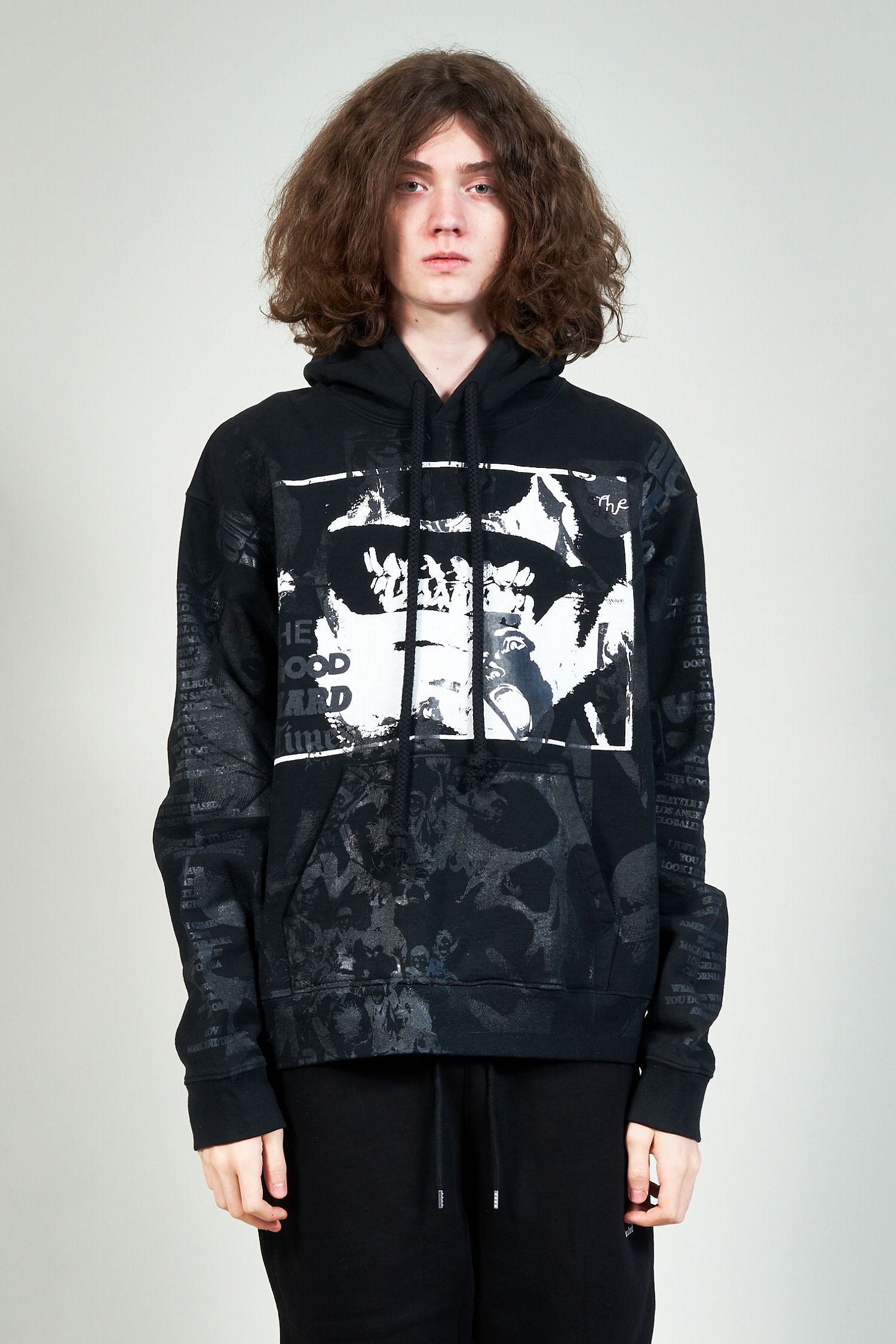 "TEST HOODY" グラフィックプリントパーカー ブラック (one and only)