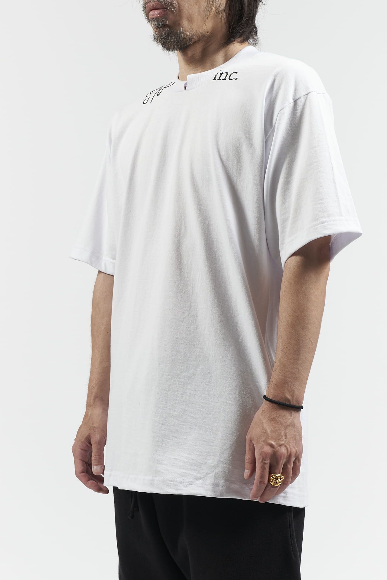 THE STAMPED プリント 半袖Tシャツ ホワイト