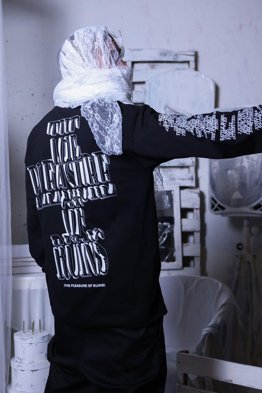 THE TEARS パッチ+プリント 長袖 Tシャツ ブラック