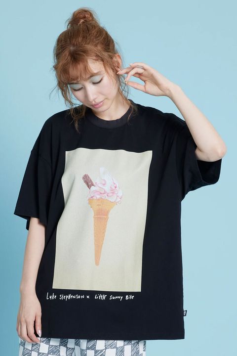 Luke Stephenson(ルーク・ステファンソン) × little sunny bite コラボ アイスクリーム プリント 半袖 Tシャツ ブラック