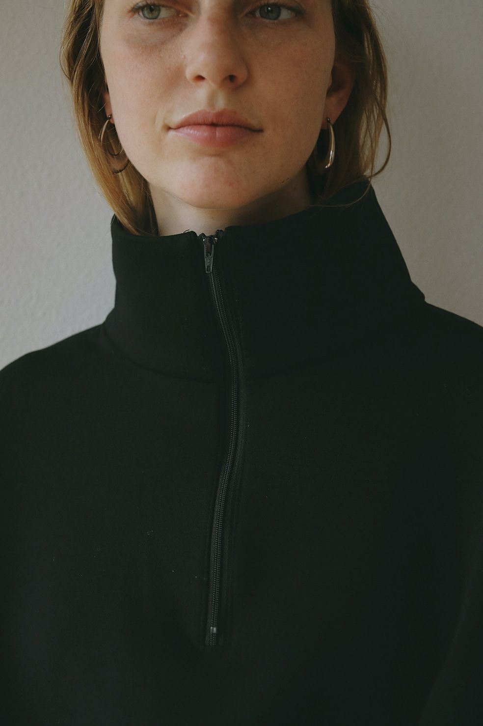 アレンジメント タック オーバー トップス ブラック ARRANGEMENT TUCK OVER TOPS BLACK
