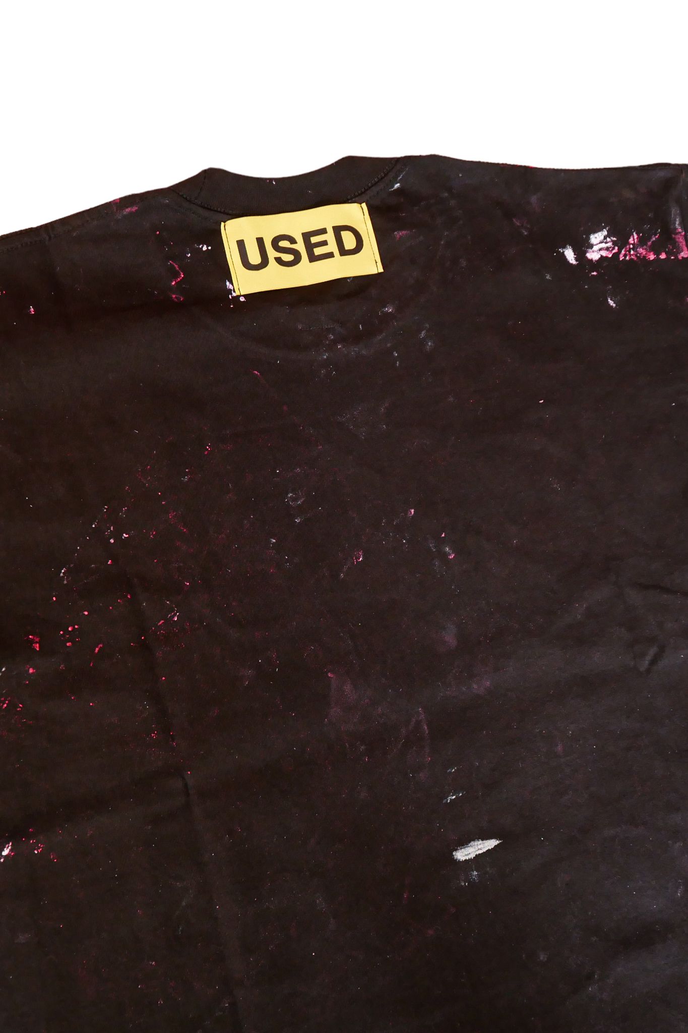 "TEST T" グラフィックプリント 半袖Tシャツ ブラック×レッド (one and only)