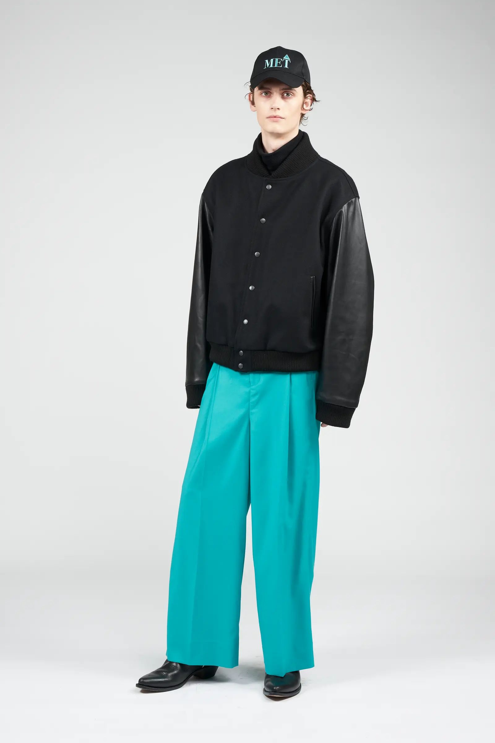 THE "MET" Embroidery 6PANEL CAP 刺繍 ベースボール キャップ