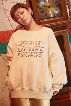 little sunny bite × Stranger Things コラボ スウェット刺繍トレーナー クリーム
