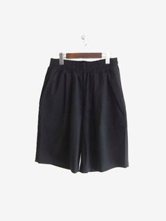 SHORTS OVER PINCES  (ブラック) ナイロン ストレッチ ハーフパンツ