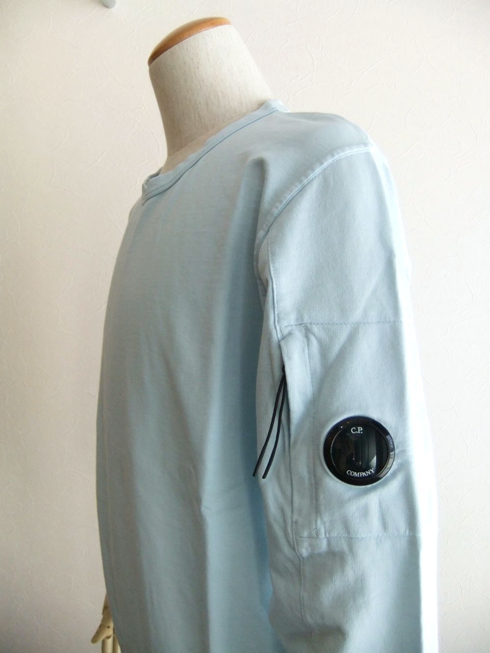 C.P. COMPANY - LIGHT FLEECE SWEATSHIRT (ブルー) クルーネック