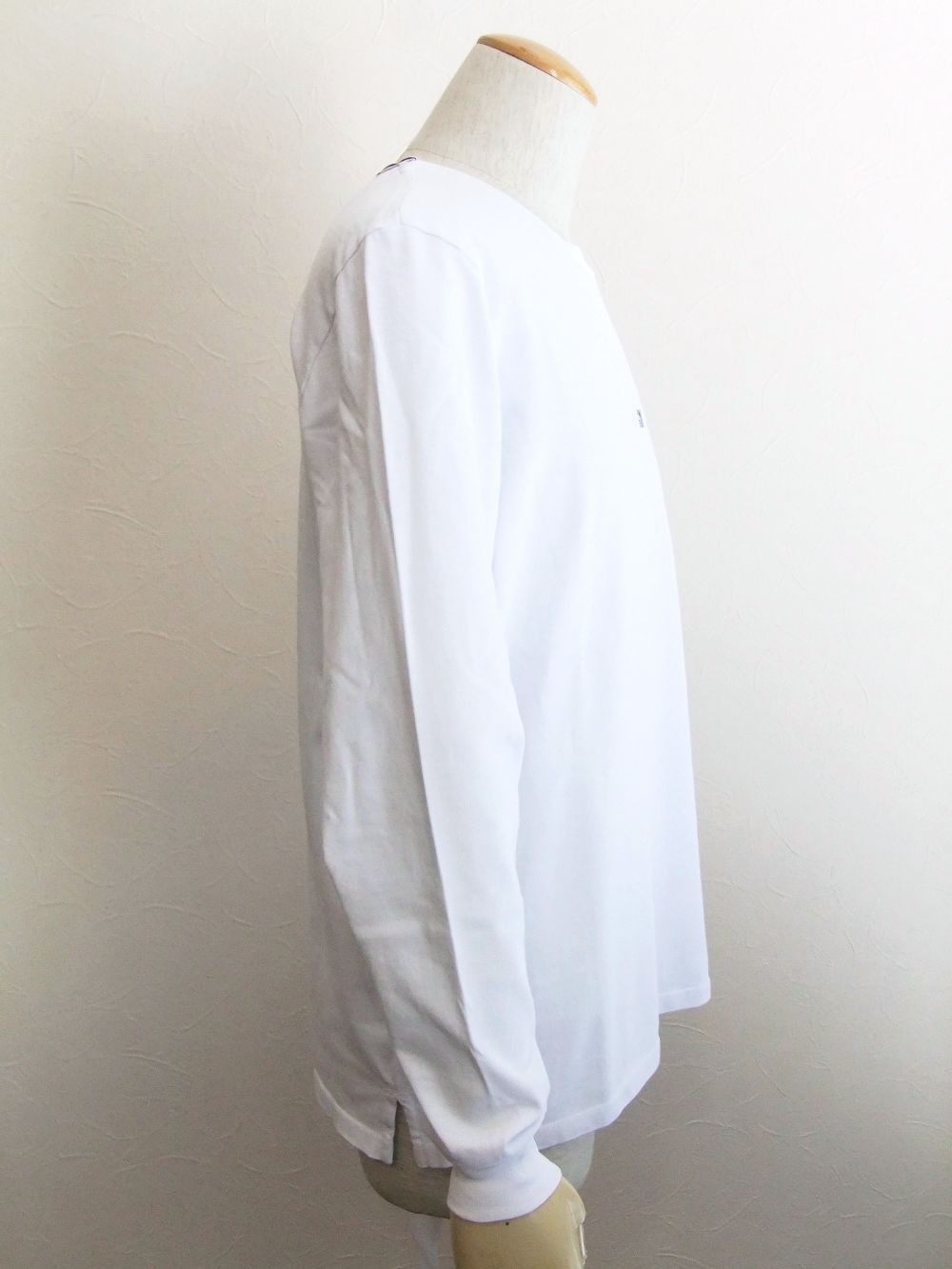 BOREA (ホワイト) ロゴ 長袖 Tシャツ