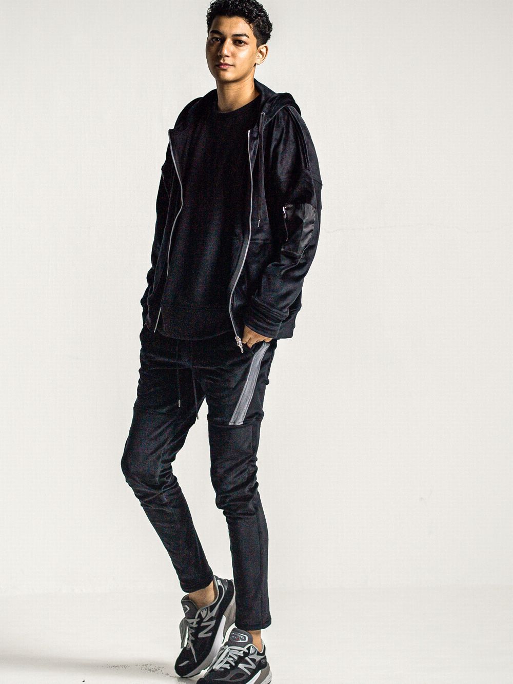 VELOURS FLEECE THERMAL TRAINER (ブラック)  サーマルルーズトレーナー