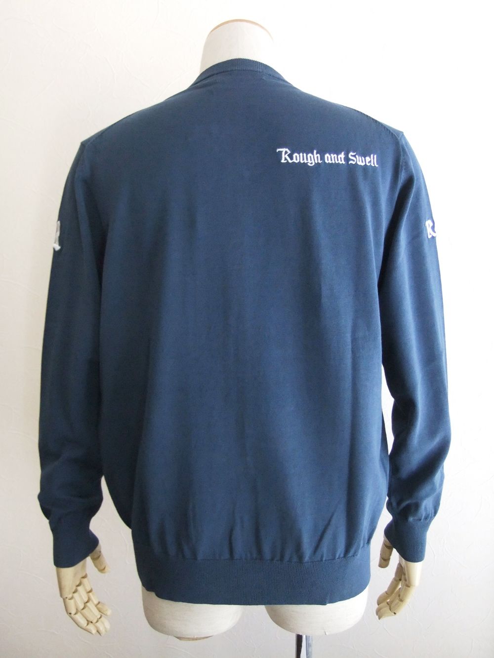 FAIRWAY FEVER V- NECK   ロゴ入りVネックセーター (ライトネイビー) RSM-22087
