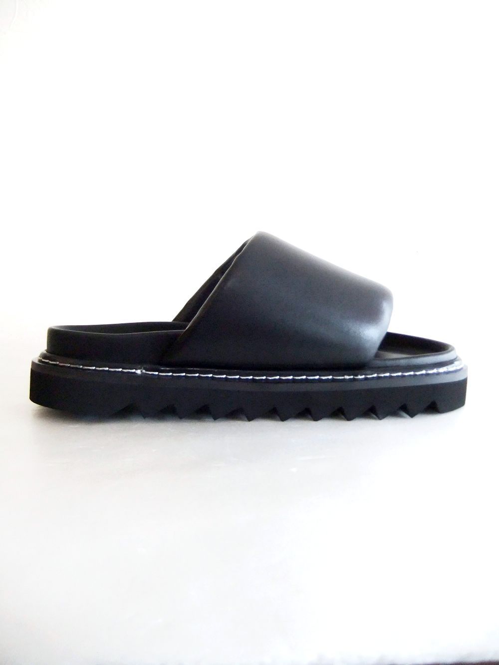 PLATFORM-SOLE SLIP-ON SANDALS  プラットフォーム スリッポン  (ブラック)  MS2450