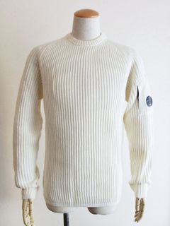 MERINO WOOL JUMPER   (ホワイト）  リブ編みクルーネック セーター