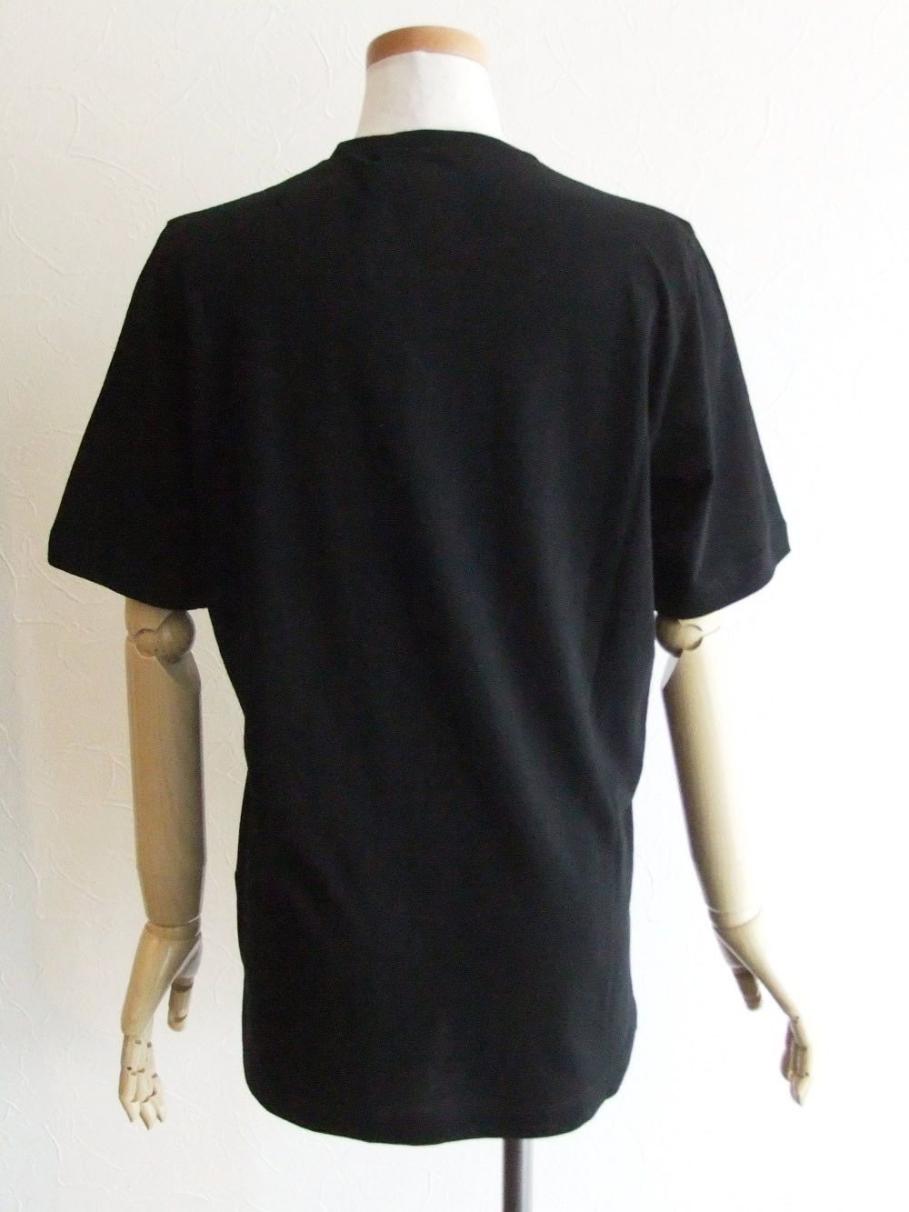 *DSQUARED2*ジャージー素材 ロゴプリント入り Tシャツ ２色展開 楽天市場】【定価40,700円(税込)】DSQUARED2 ディースクエアード