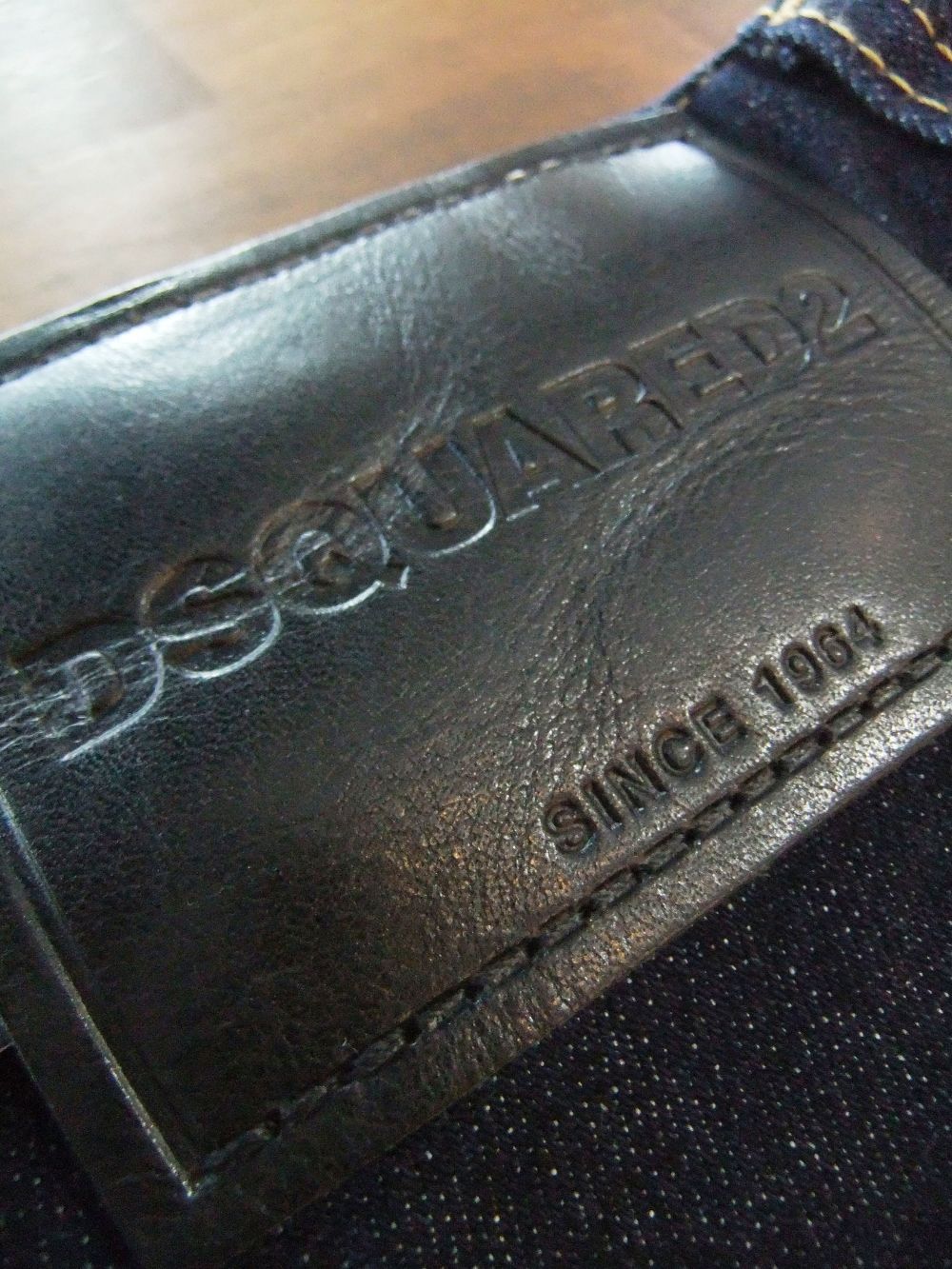 【★完売必至★】DSQUARED2 ☆Dark Perfect ボストンジーンズ 楽天市場】DSQUARED2 (ディースクエアード) ダメージ ボタン