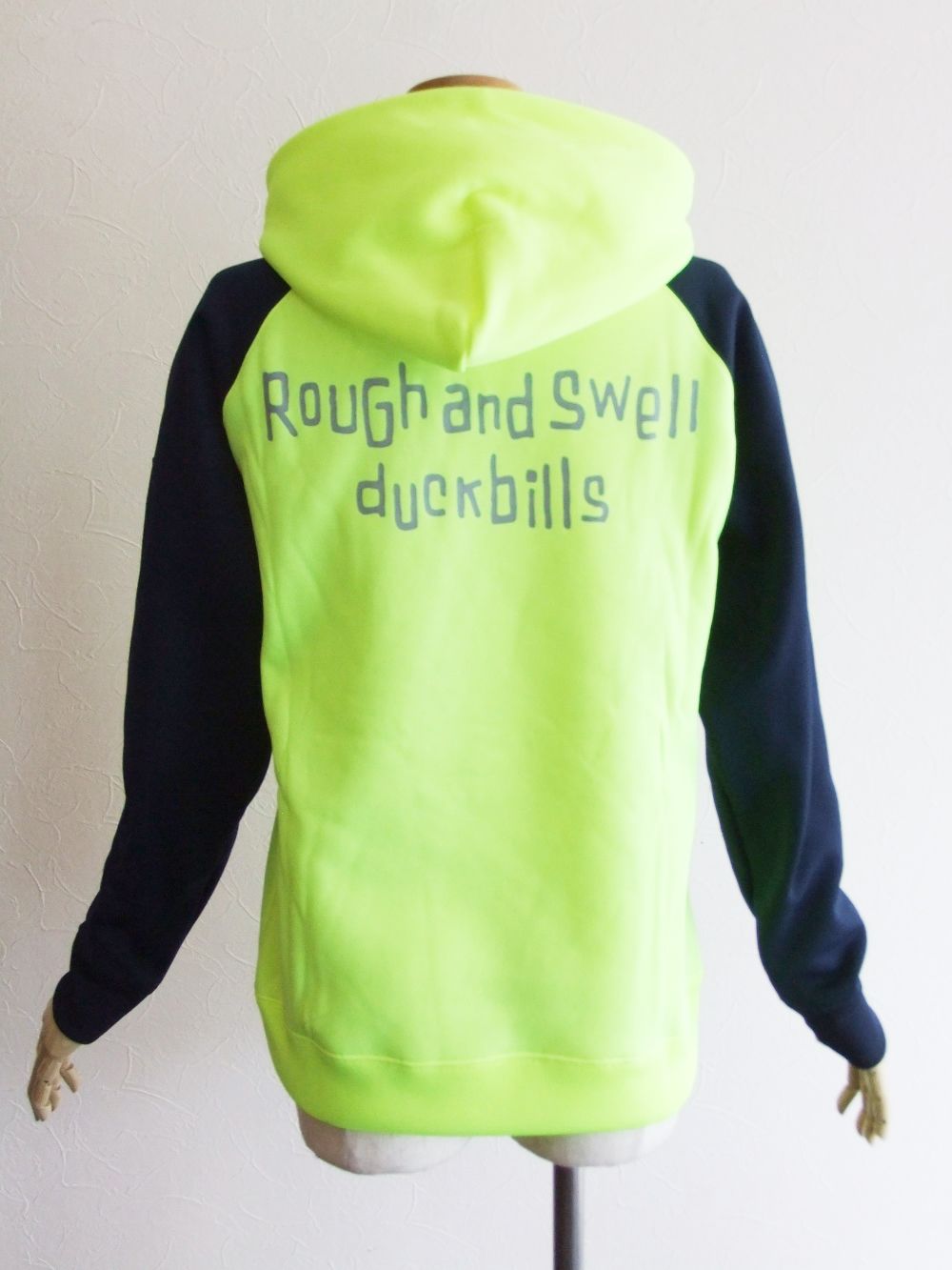 【LADIES】  NEON HOODIE W.  ロゴ入りネオン・フーディー   RSL-21208