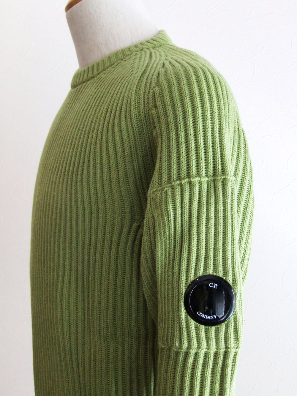 MERINO WOOL JUMPER   (ライトグリーン） リブ編みクルーネック セーター