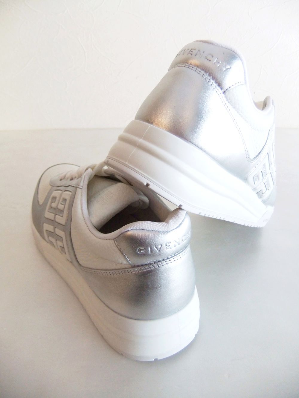 2025年最新】Yahoo!オークション -givenchy スニーカーの中古品