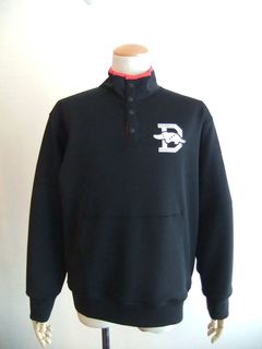 CINCINNATI PULLOVER  (ブラック)  ドットボタン ロゴ入り プルオーバー  RSM-23212
