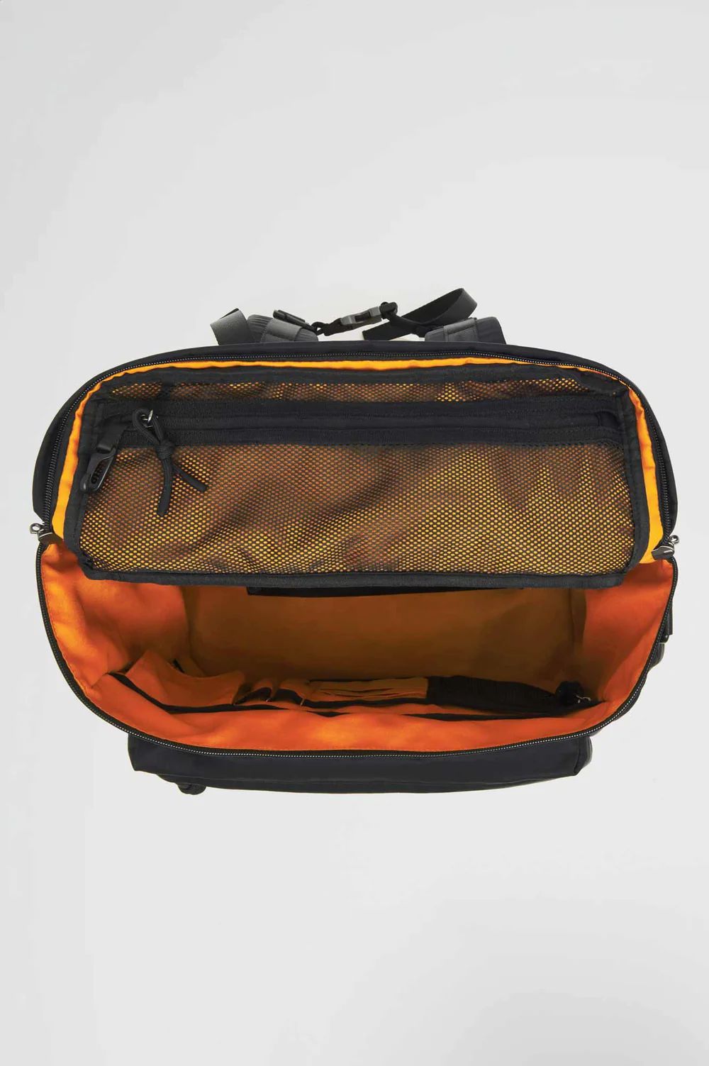 East+West Nylon   M   (ブラック)    ナイロン バックパック