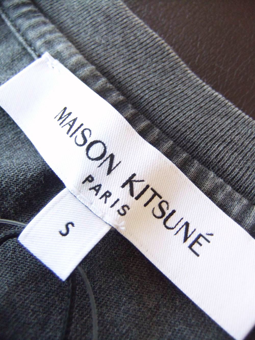 《UNISEX》 MAISON KITSUNÉ 2002 フェード コンフォート Tシャツ