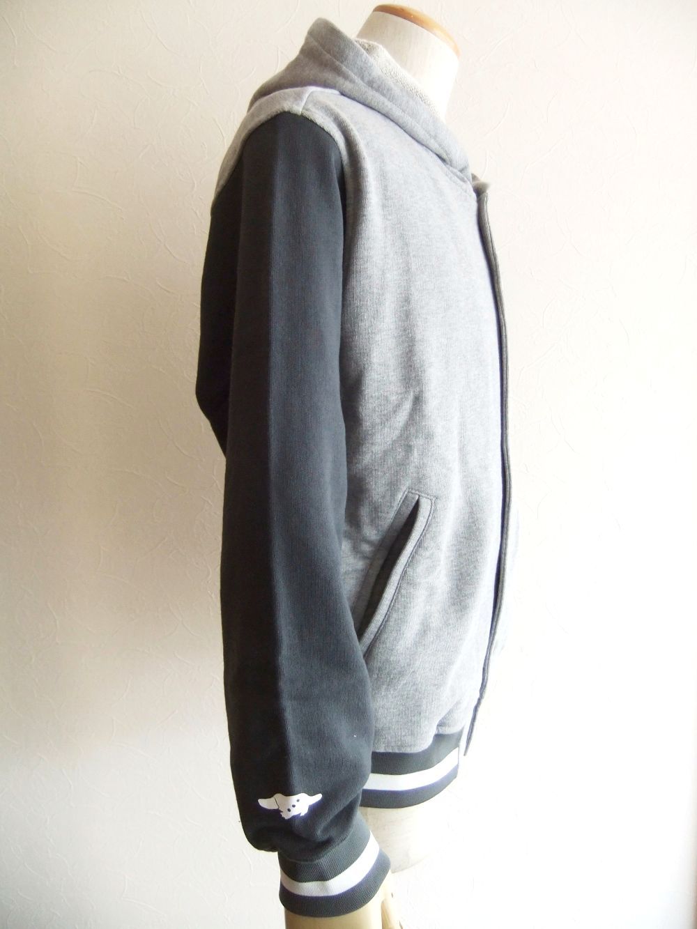 STADIUM HOODIE  ロゴ入りフーディ スタジアムジャンパー   RSM-24237