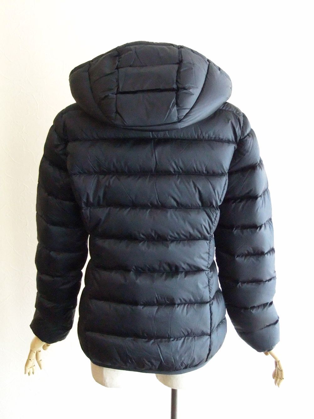 《LADIES》 STELLA  (ネイビー) シャイニーナイロン ダウンブルゾン  32550