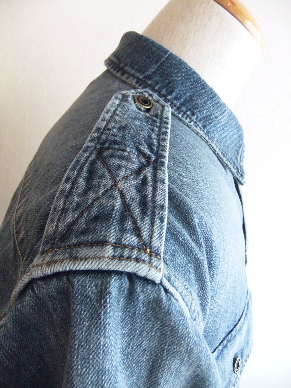 MAISON MARGIELA       ヴィンテージ デニムシャツ