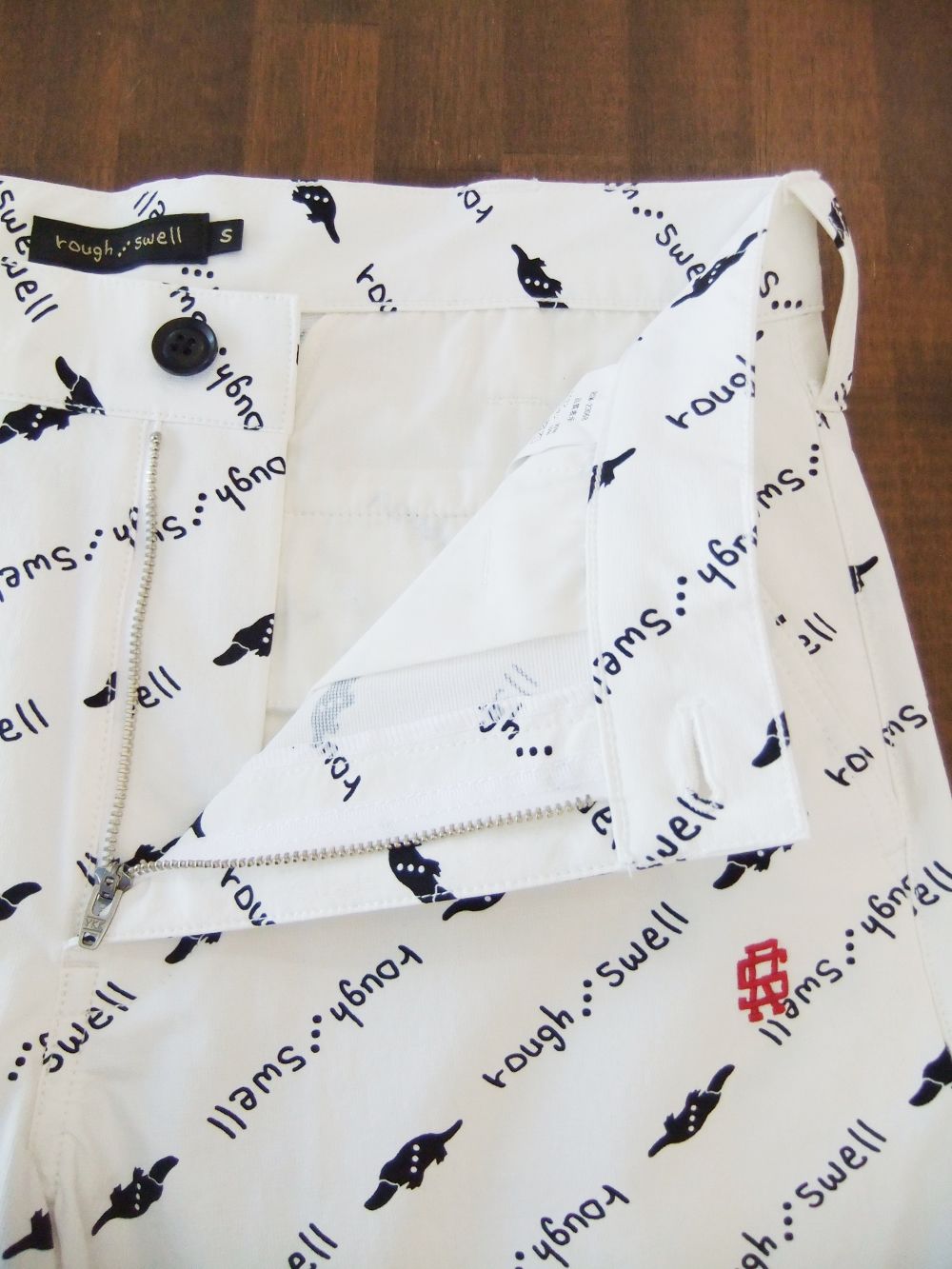 KAHALA SHORTS ストレッチ プリント ハーフパンツ rough & swell - KAHALA SHORTS (ブラック) ストレッチ プリント