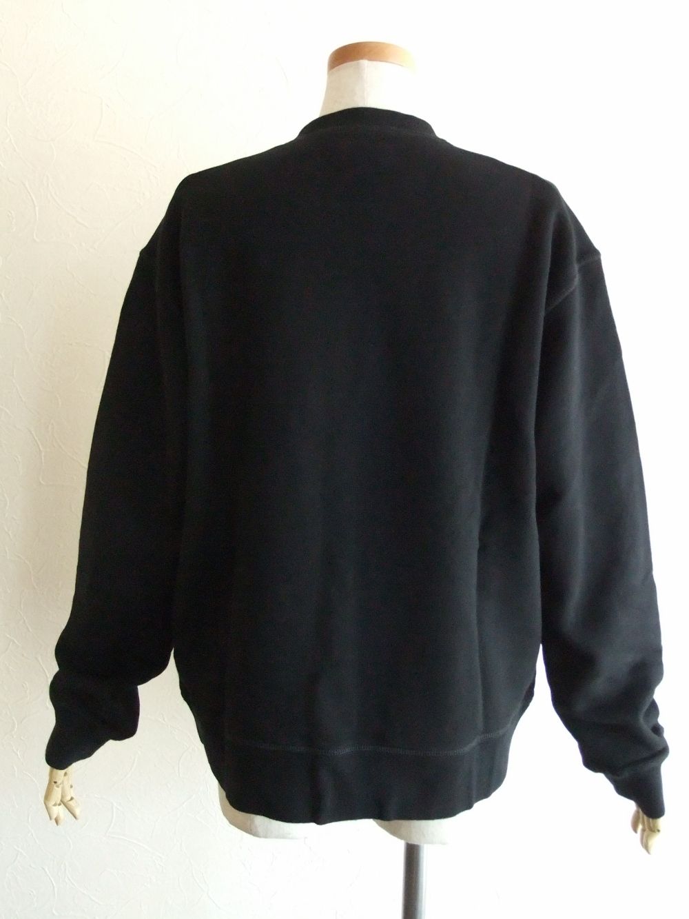LADIES  ICON CREWNECK SWEATSHIRT  ロゴプリント スウェットシャツ  (ブラック)  S80GU0039