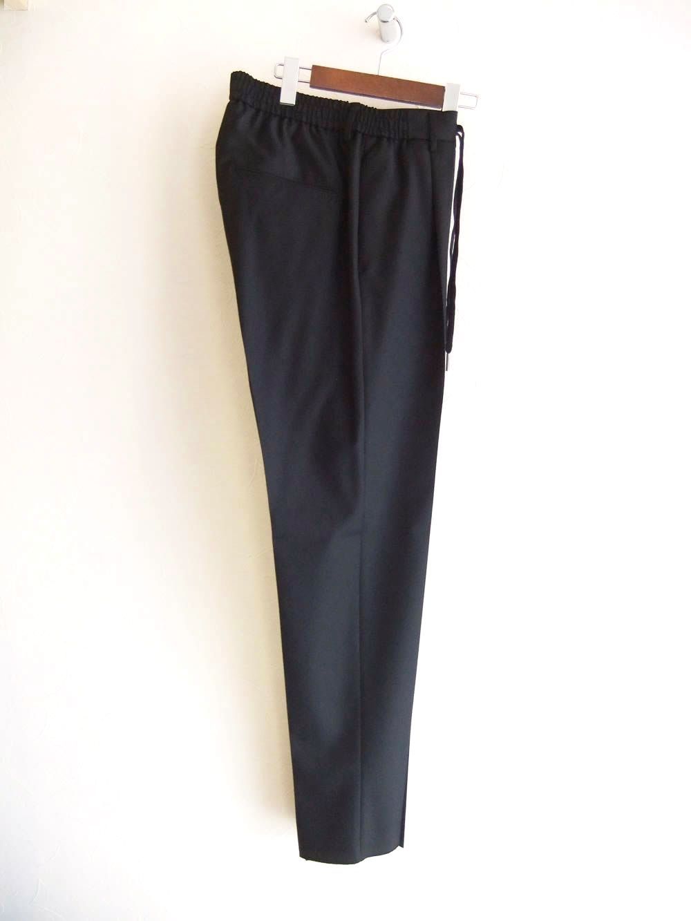 A-DAKAR    ワンプリーツ ウール ストレッチ スーツ