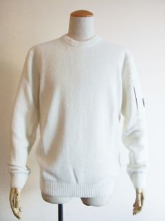 FLEECE KNIT SWEATER   (ホワイト) ウール クルーネック セーター