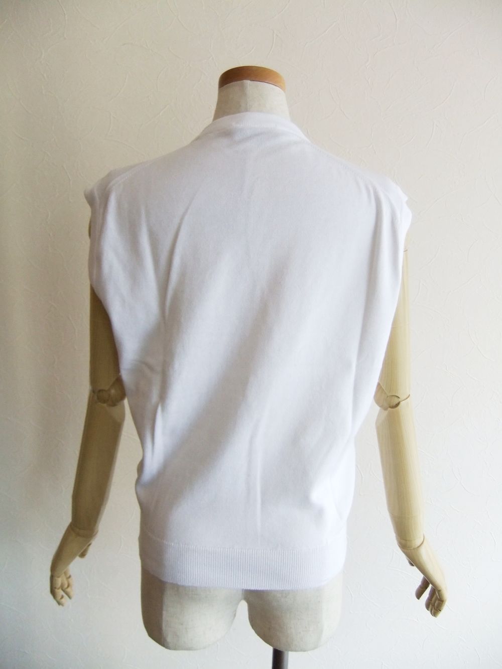 《LADIES》 S4702 24G コットン クルーネック スリーブレス トップ 【MODERN FIT】