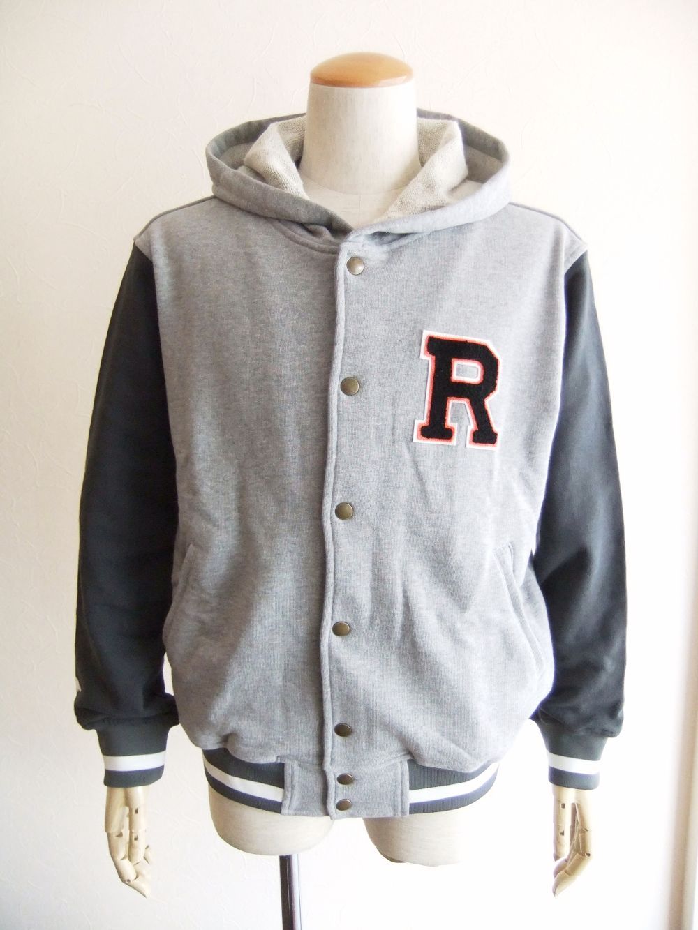 STADIUM HOODIE  ロゴ入りフーディ スタジアムジャンパー   RSM-24237