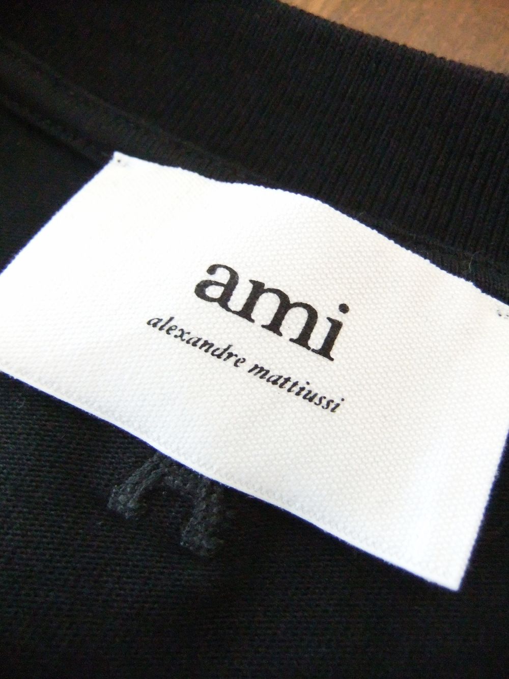 【ユニセックス】AMI DE COEUR Tシャツ   ロゴ半袖 Tシャツ  （ブラック）