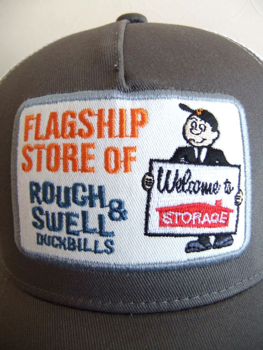 TRUCKER CAP  (ベージュ)   ロゴ入りキャップ    RSA-24006